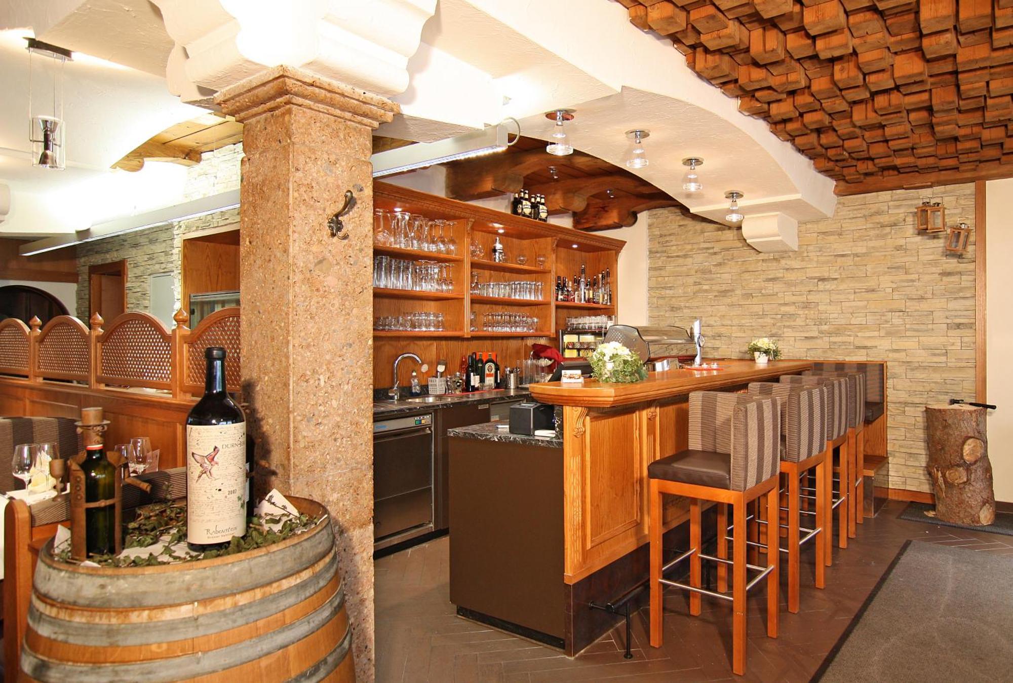 Aparthotel Kroesbacher Фулпмес Екстериор снимка