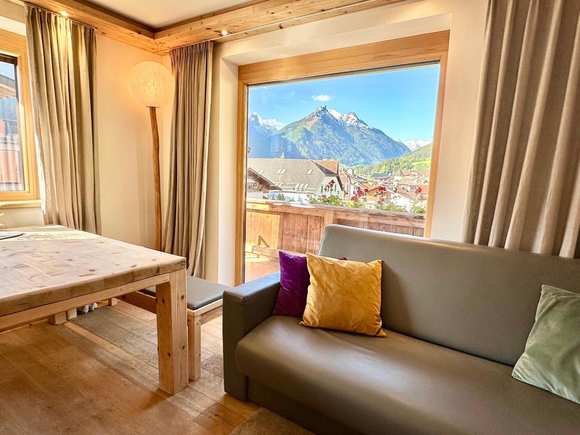 Aparthotel Kroesbacher Фулпмес Екстериор снимка