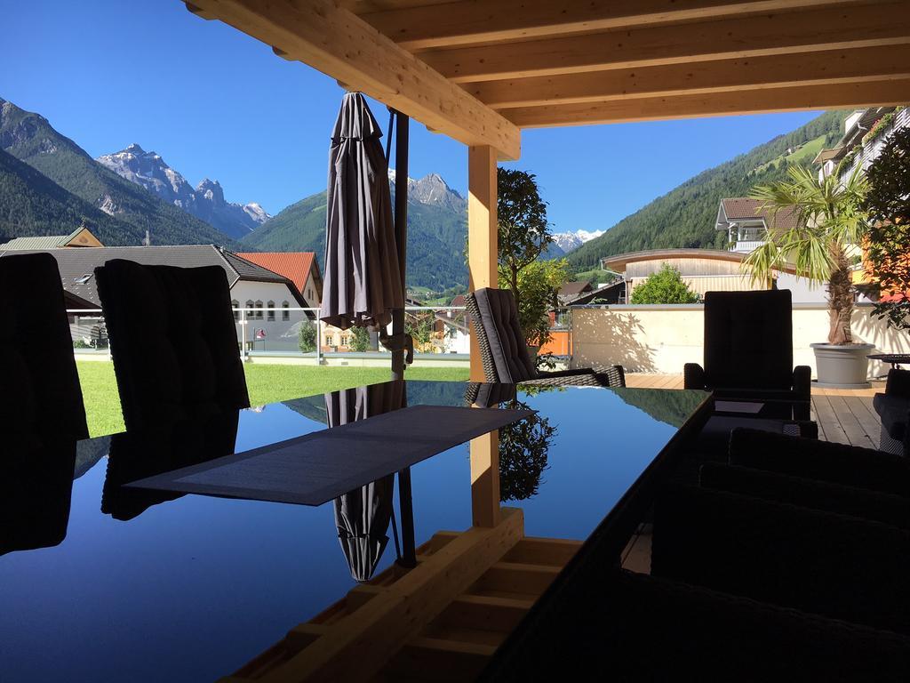 Aparthotel Kroesbacher Фулпмес Екстериор снимка